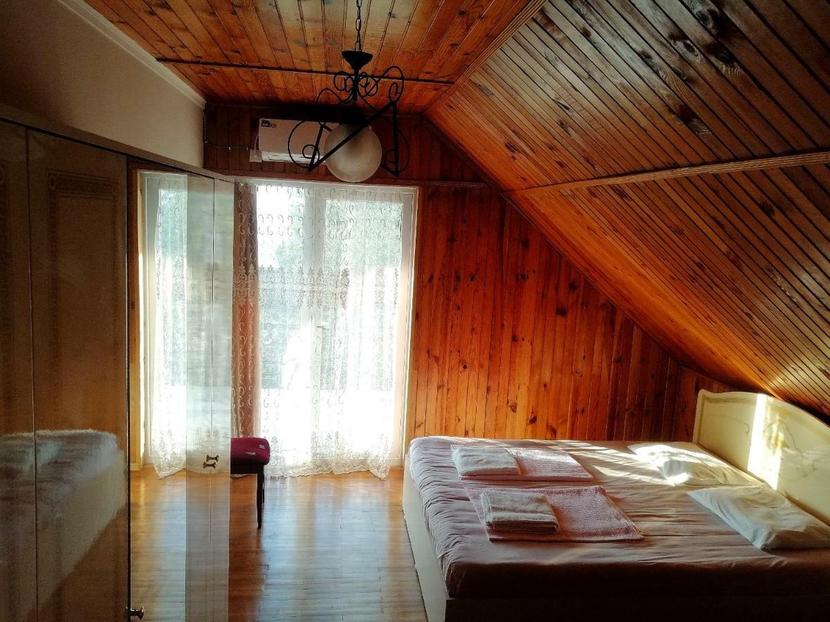 David Dali House Hotel Батуми Екстериор снимка